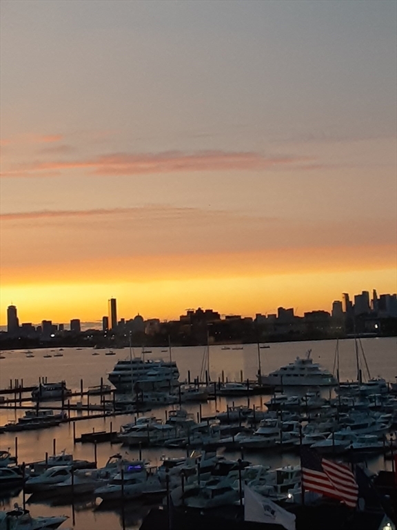 2001 Marina Drive 506W