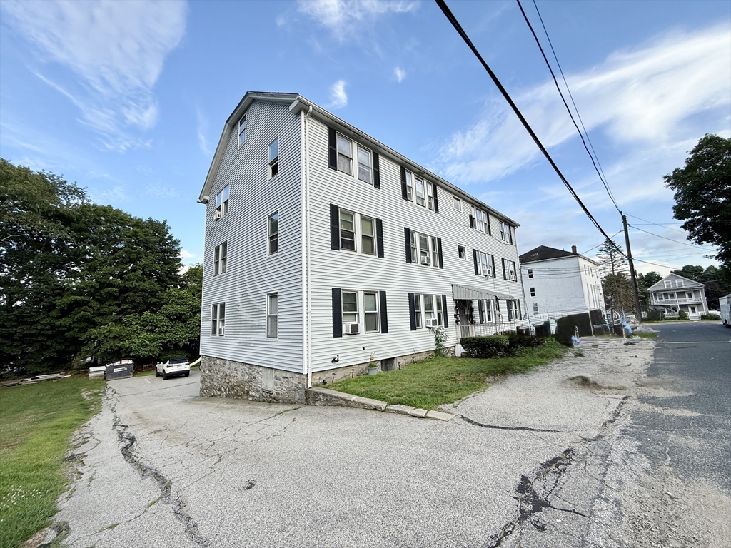 19 Williams St