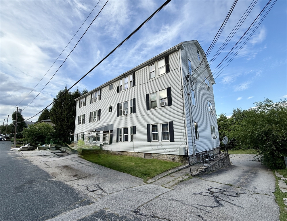 19 Williams St