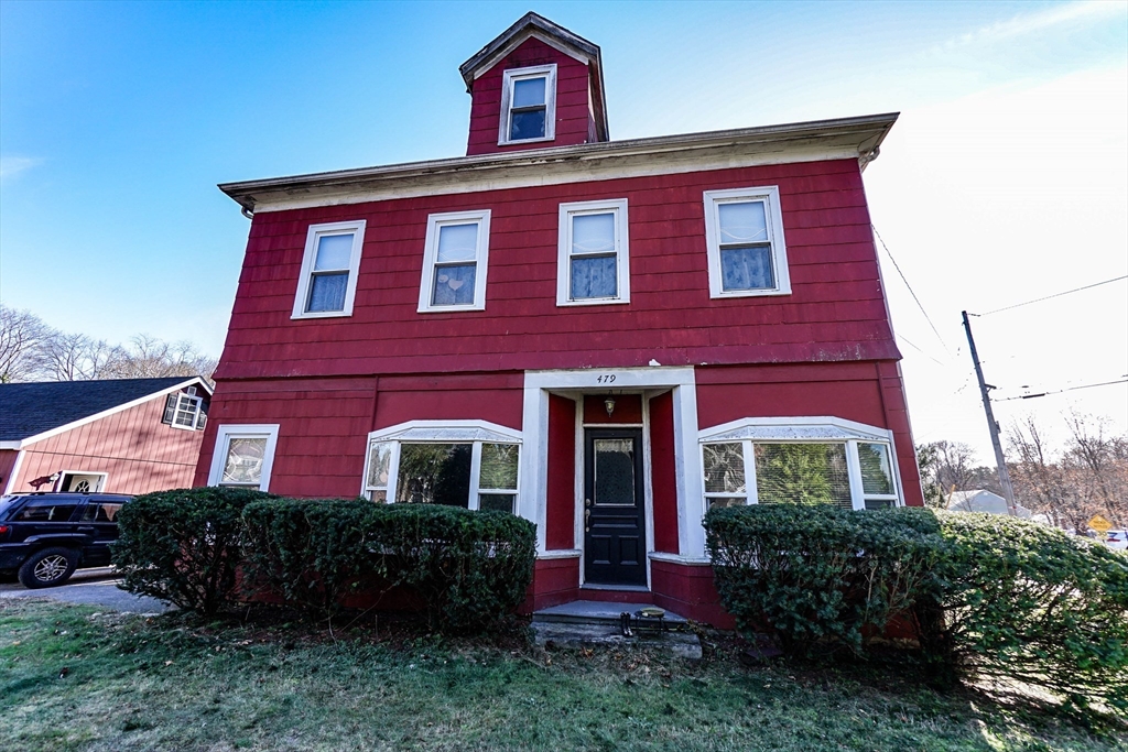 479 Main St