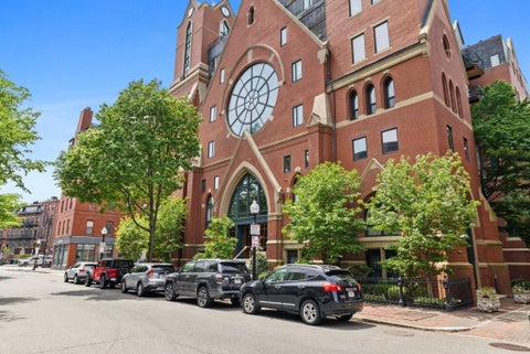 Photo of 2 Clarendon St #301, Boston, MA 02116 (MLS # 73581110)