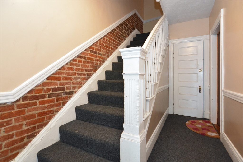76 Florida St