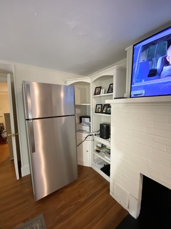 319 Dartmouth St B/5