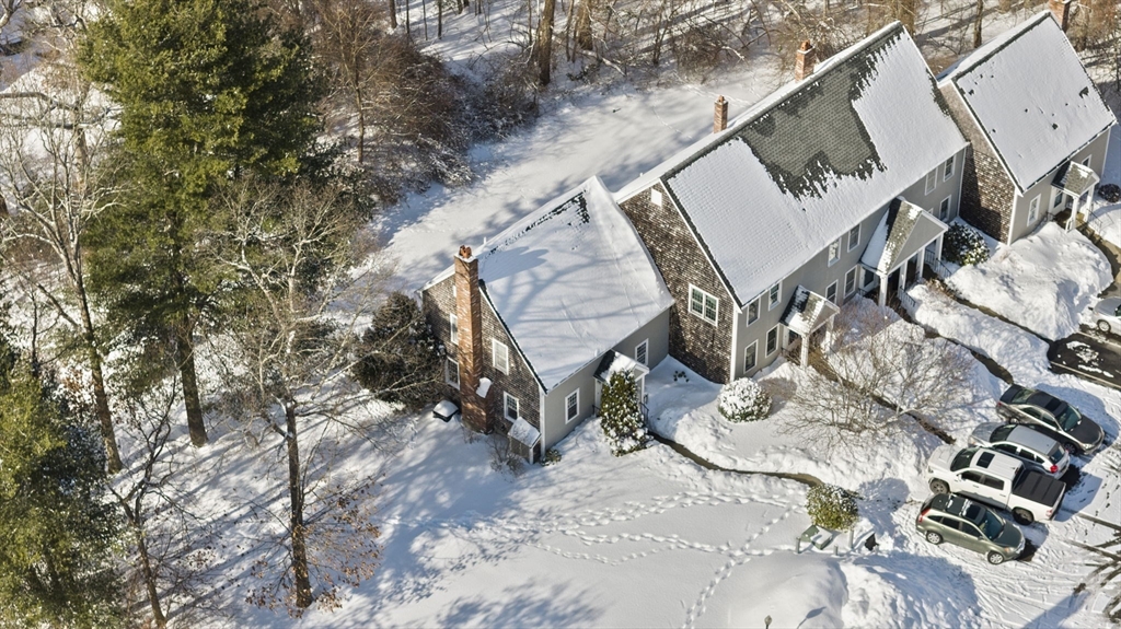 528 Twin Lakes Drive 528