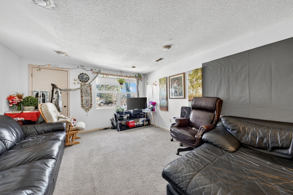 15 Longworth Ave 226