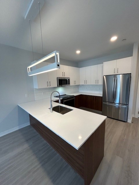 148 Old Post Road 216