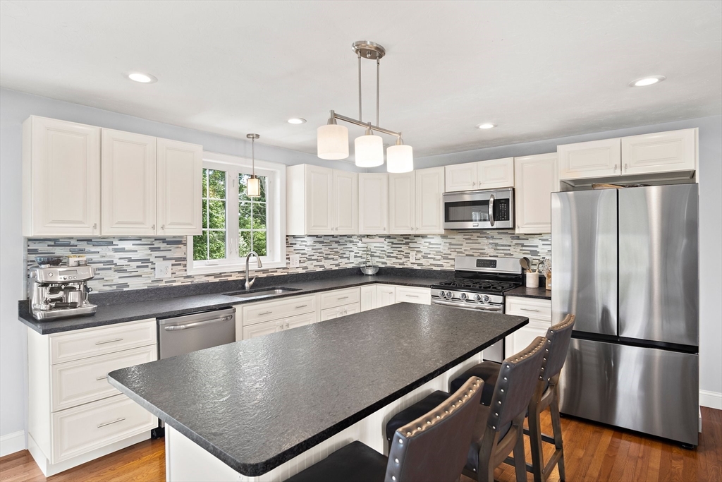 95 Maplewood Rd