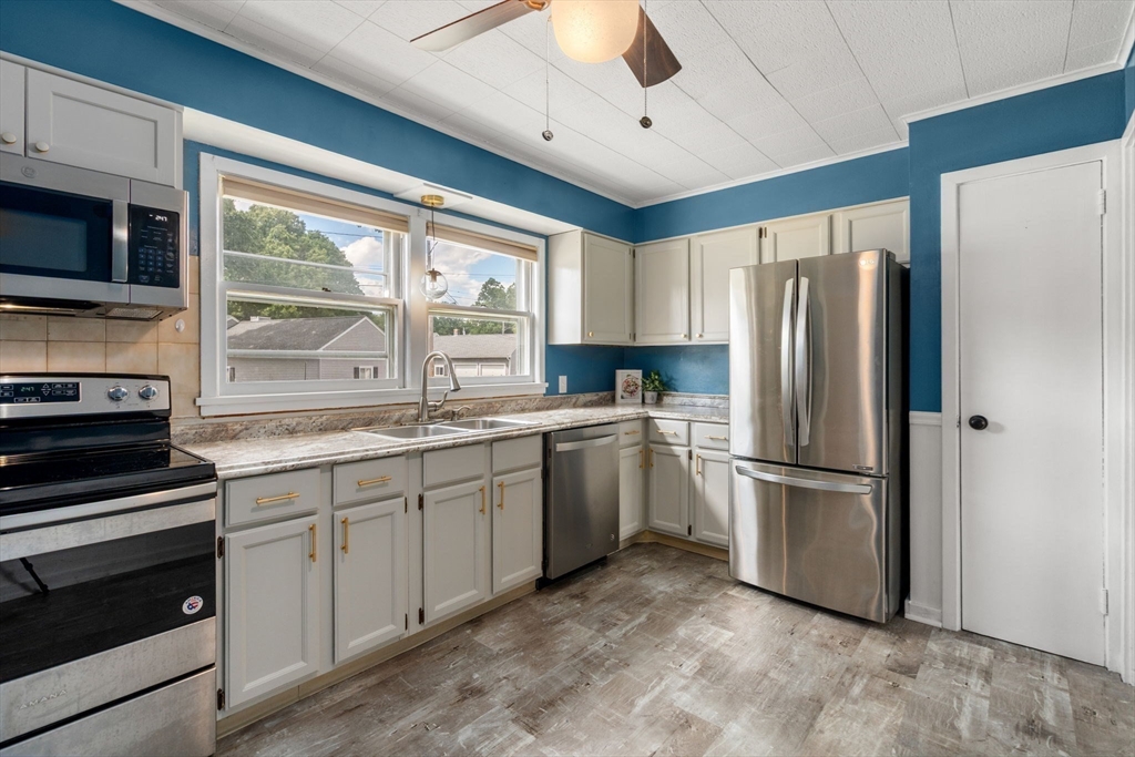55 Meadowlark Ln 55