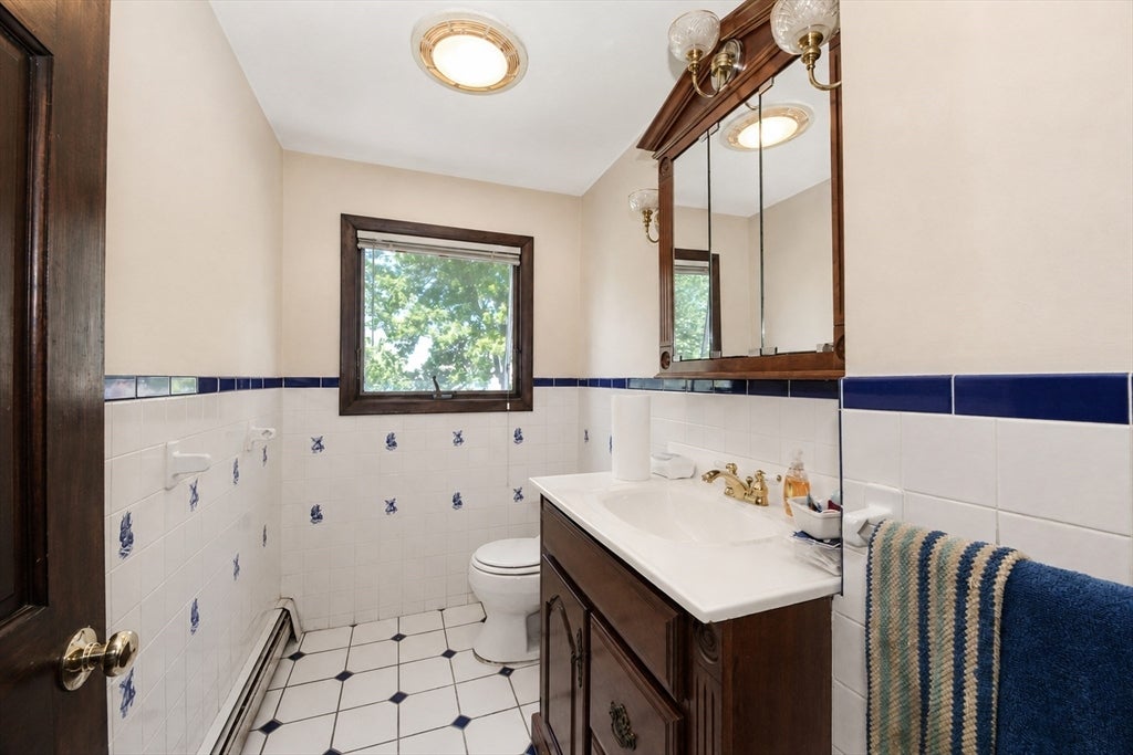 23 Badger Rd, Boston, MA Photo #5