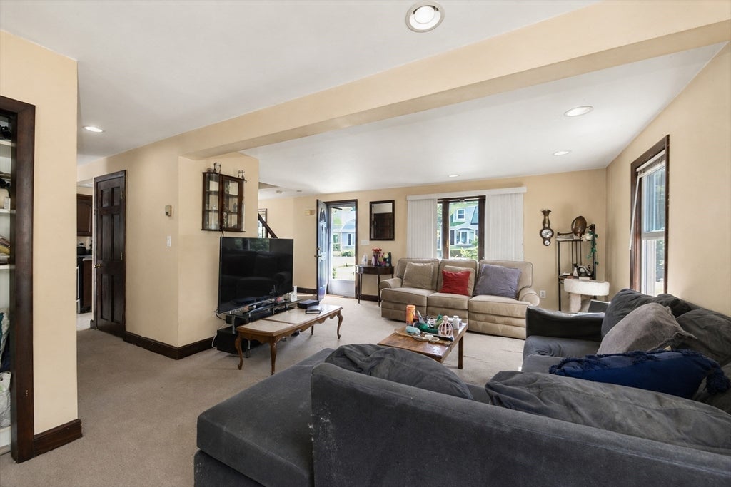 23 Badger Rd, Boston, MA Photo #6