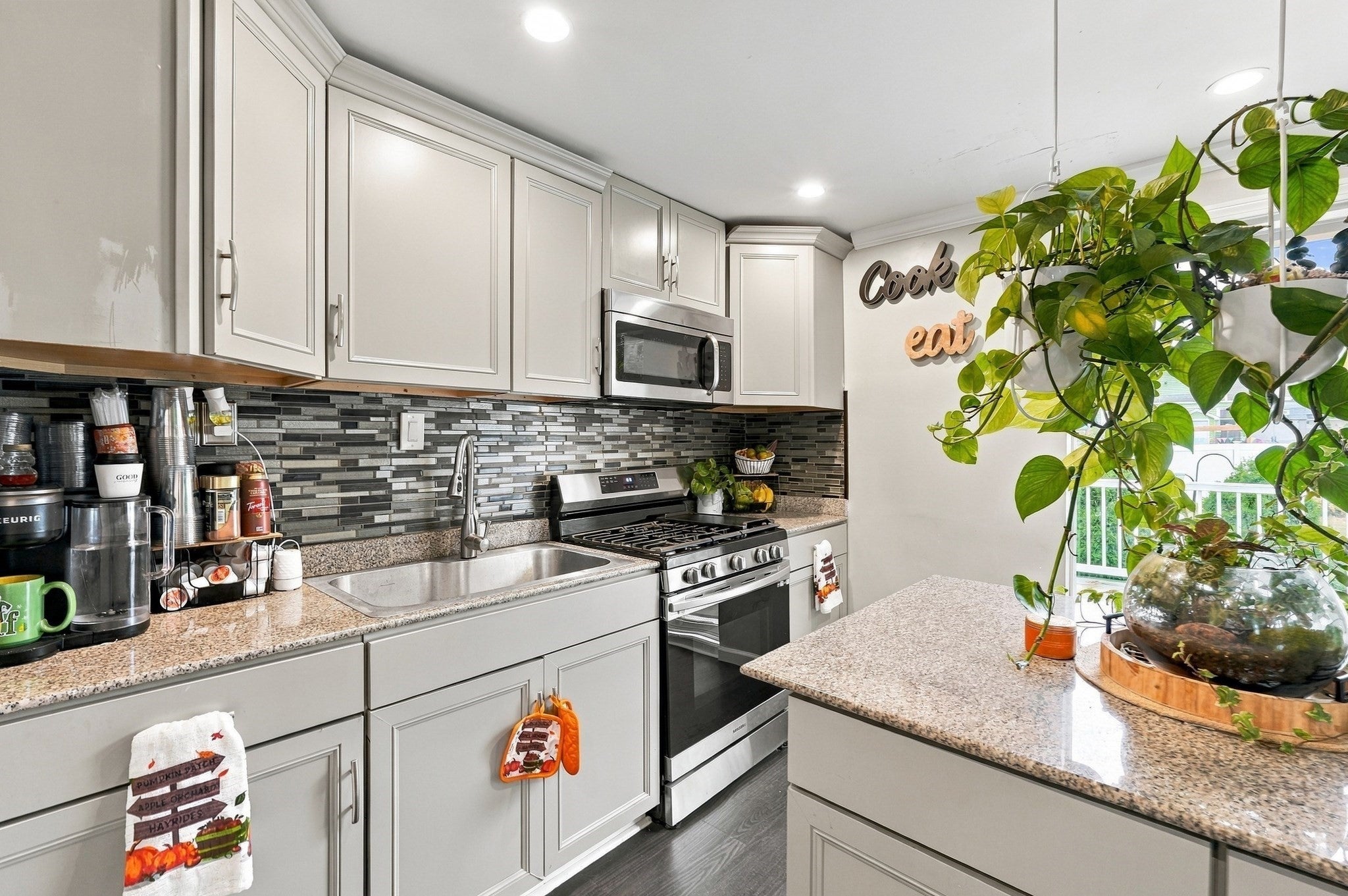 1426 Roosevelt Avenue, Springfield, MA, 1426 Roosevelt Avenue, Springfield, MA Photo #11