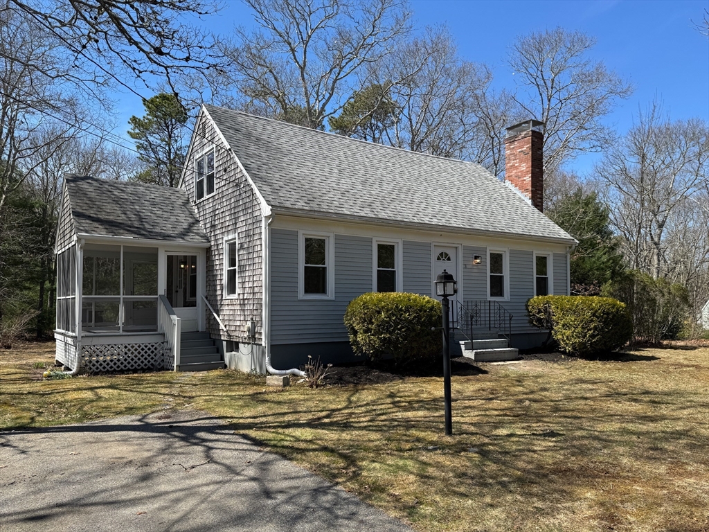 3 Spinnaker Ln