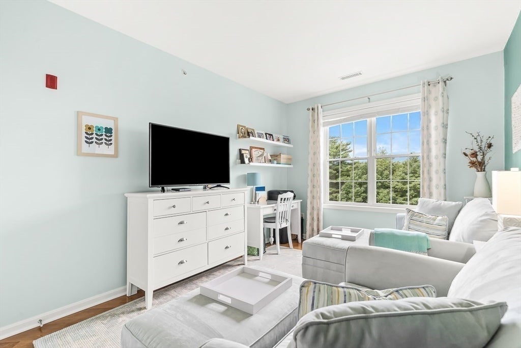 15 Morgan Dr #401, Natick, MA Photo #23