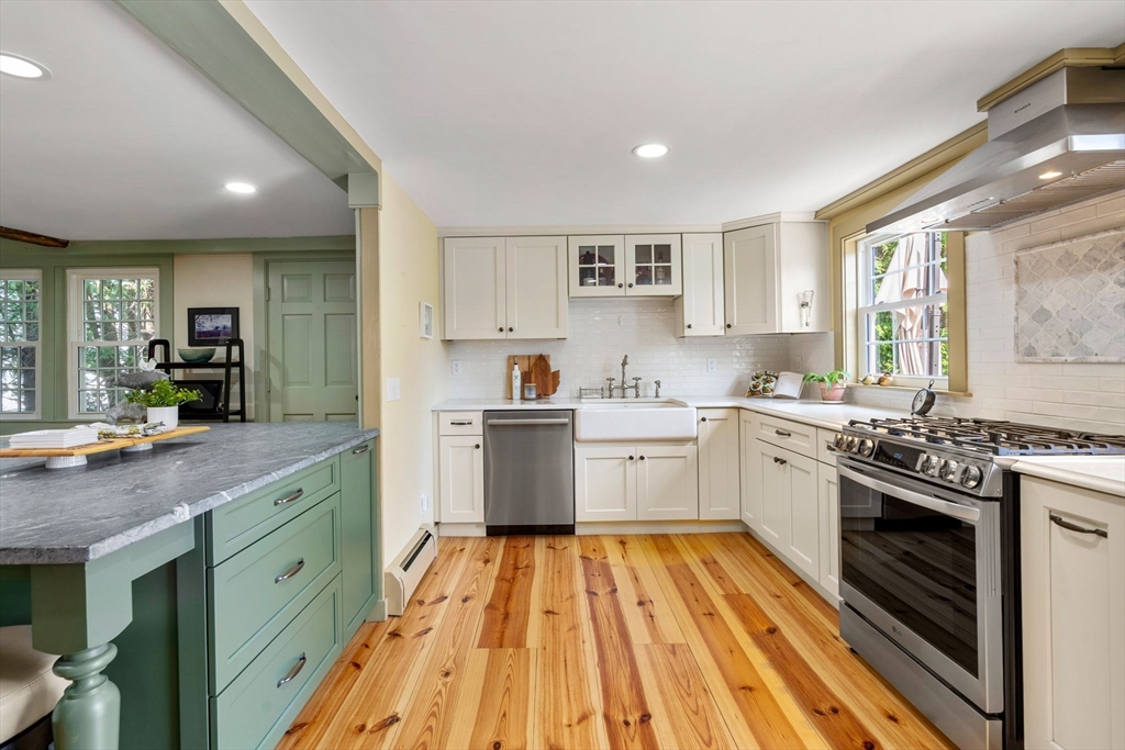 228 Main St