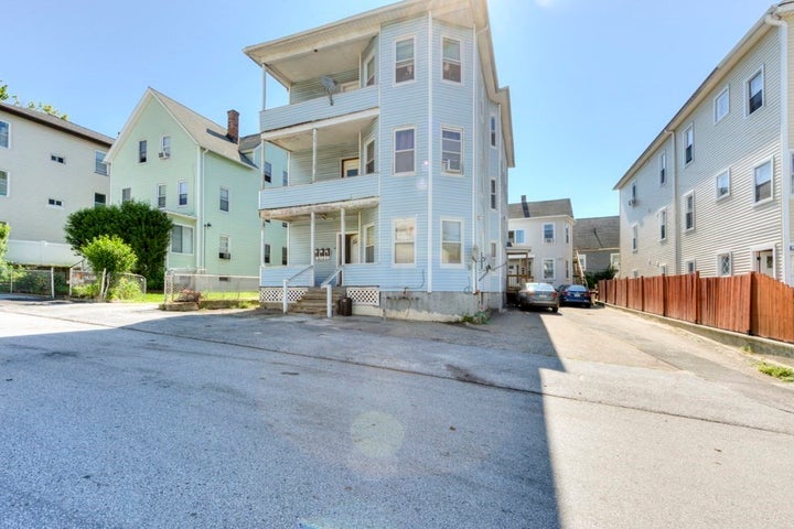 Photo 1 of 40 — 71 Esther St, Worcester, MA 01607