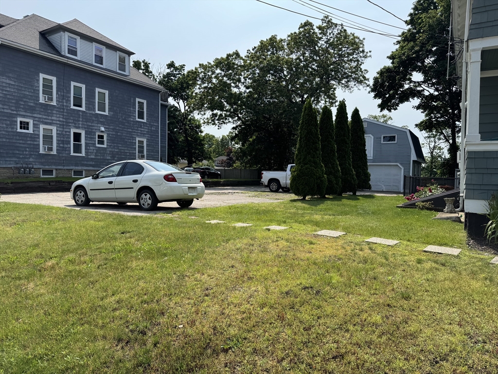 Attleboro, Massachusetts 02703, United States, 3 Bedrooms Bedrooms, ,1 BathroomBathrooms,Residential,Active,151086