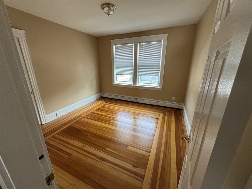 Attleboro, Massachusetts 02703, United States, 3 Bedrooms Bedrooms, ,1 BathroomBathrooms,Residential,Active,151086