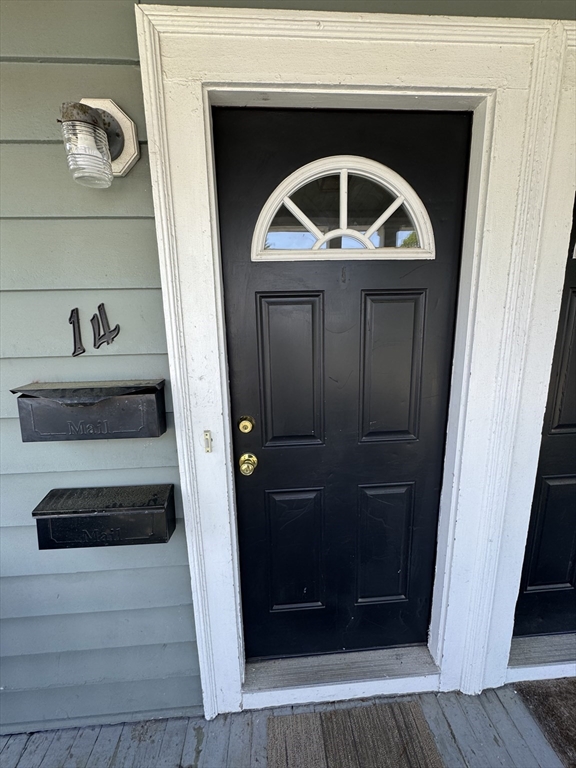 Attleboro, Massachusetts 02703, United States, 3 Bedrooms Bedrooms, ,1 BathroomBathrooms,Residential,Active,151086