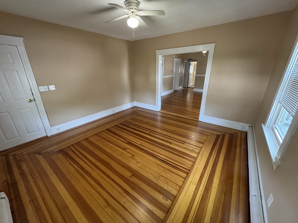 Attleboro, Massachusetts 02703, United States, 3 Bedrooms Bedrooms, ,1 BathroomBathrooms,Residential,Active,151086