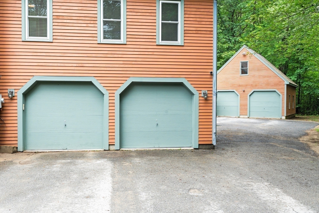 7 Evergreen Cir