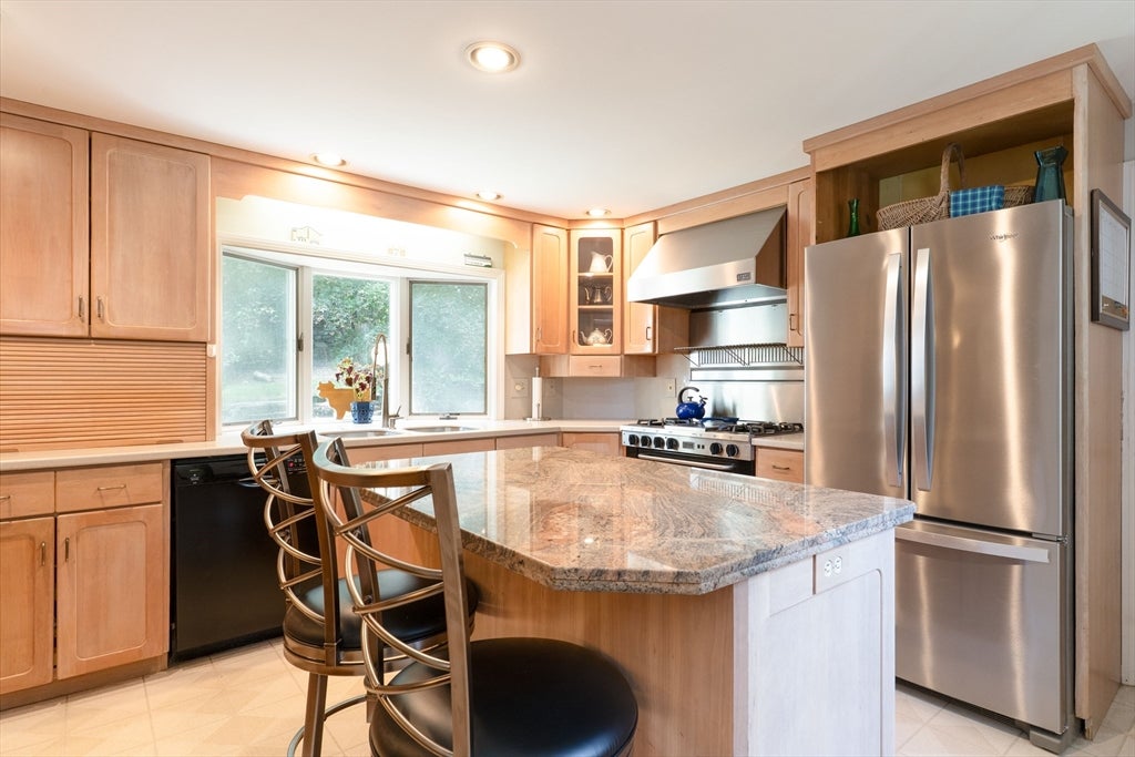 32 Mcgregory Rd, Sturbridge, MA, 32 Mcgregory Rd, Sturbridge, MA Photo #9