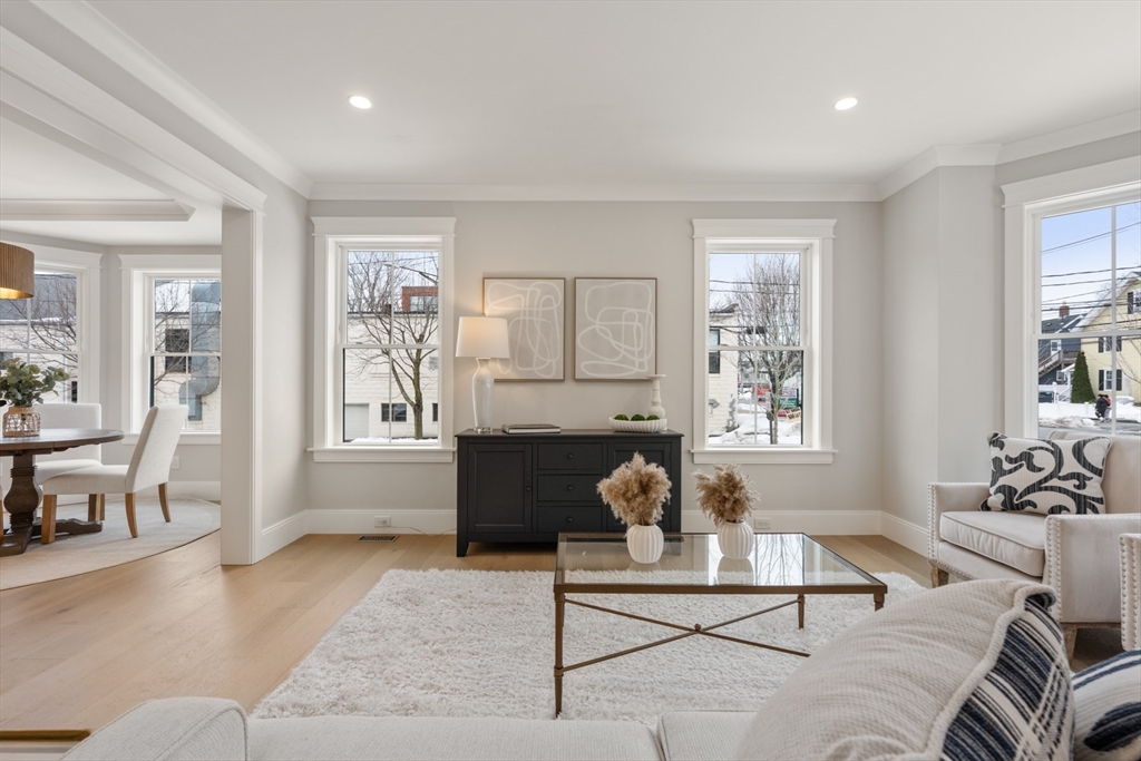 235 California St 235