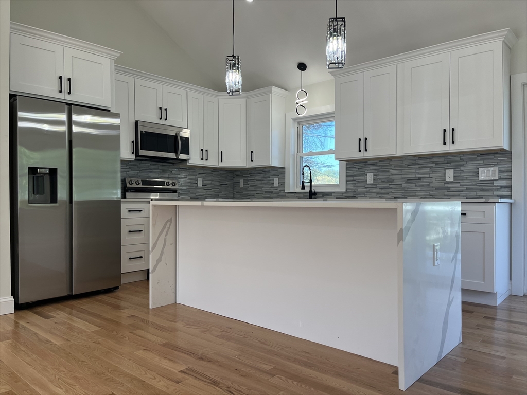 272 S Main St, Hopedale, MA Photo #14