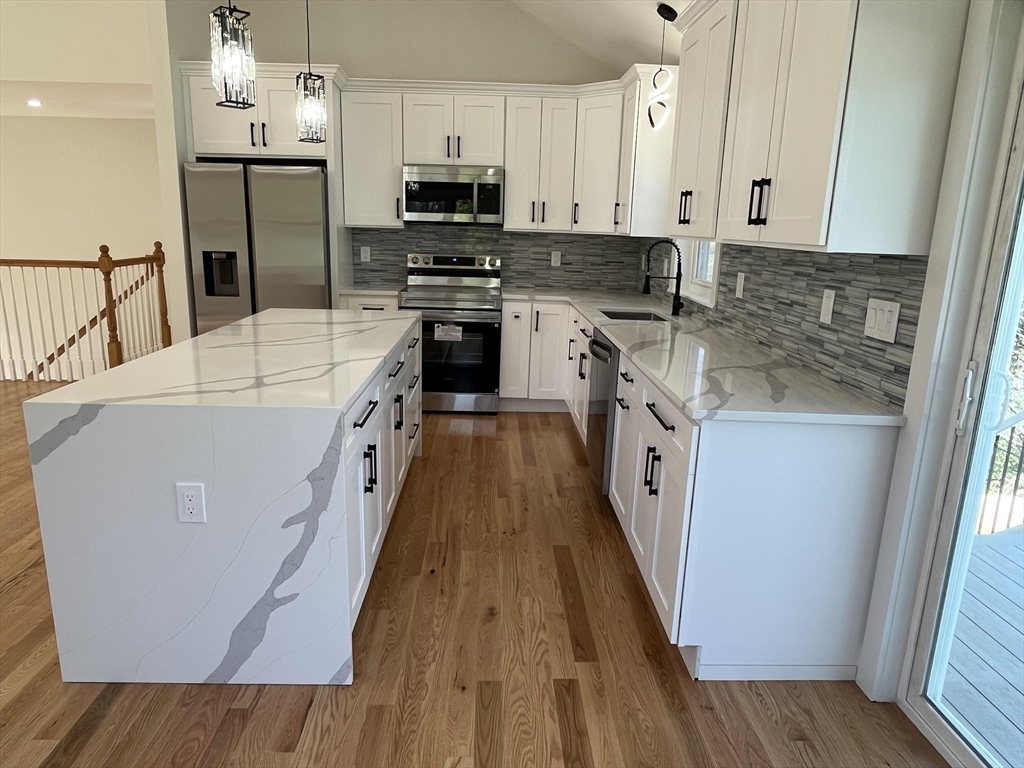 272 S Main St, Hopedale, MA Photo #13