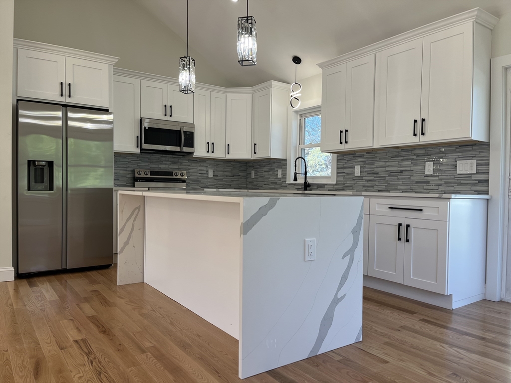 272 S Main St, Hopedale, MA Photo #11
