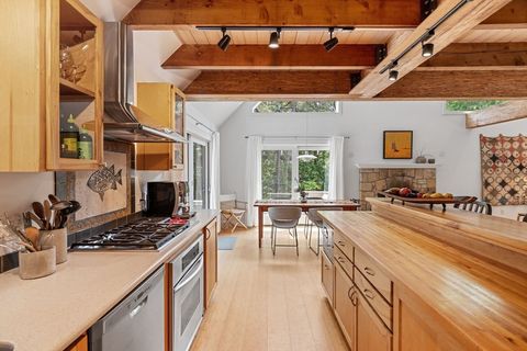 130 Daniels Dr Wellfleet MA 02667