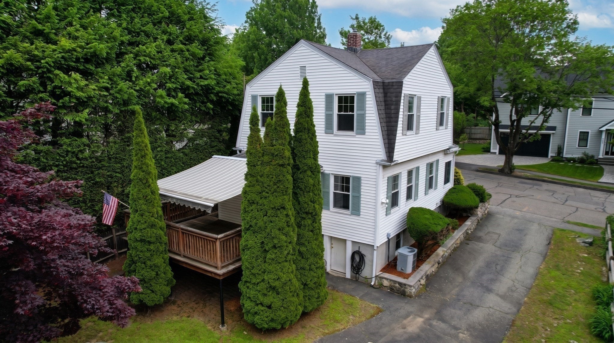 233 Florence Ave