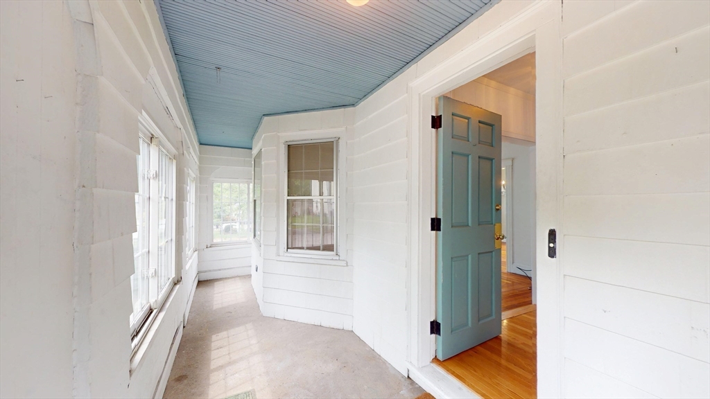 233 Florence Ave