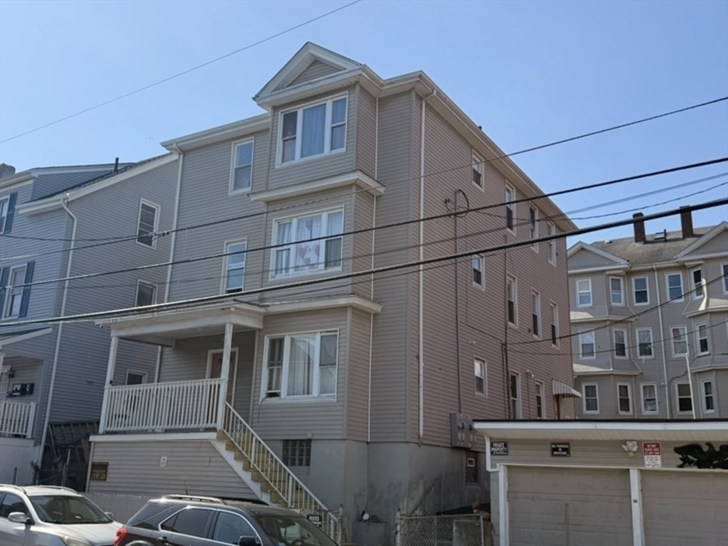 425 Division St