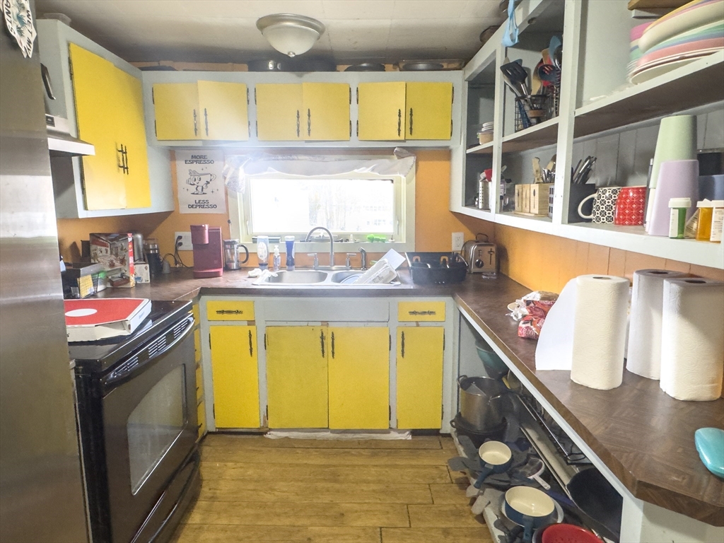 93 Greenwood St