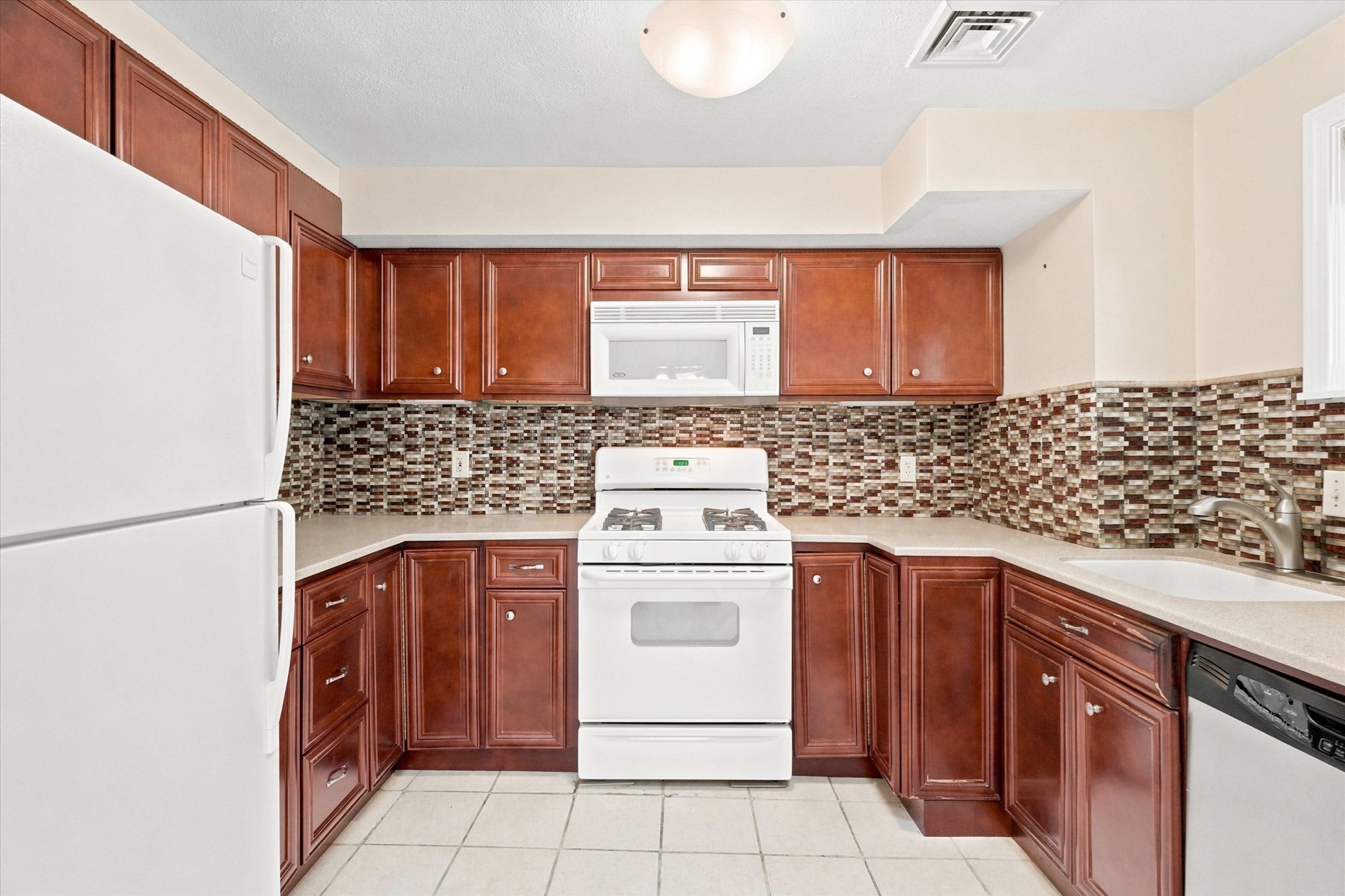 59 Holyoke St #3, Lynn, MA, 59 Holyoke St #3, Lynn, MA Photo #8