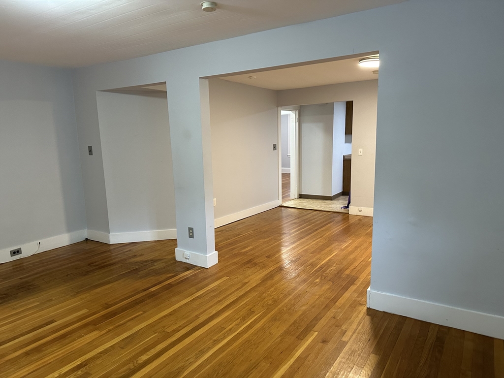 18 Symmes Street 1