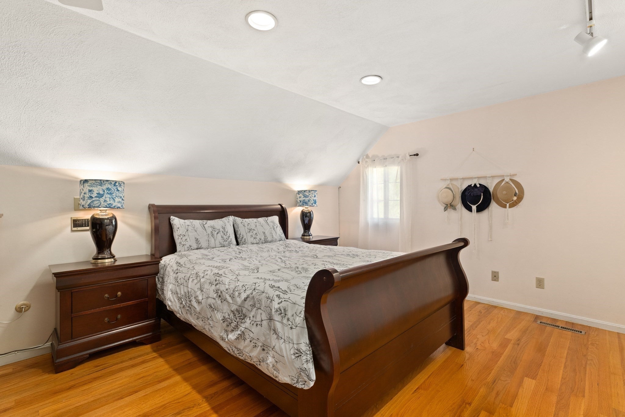 15 Condor Rd, Sharon, MA, 15 Condor Rd, Sharon, MA Photo #19