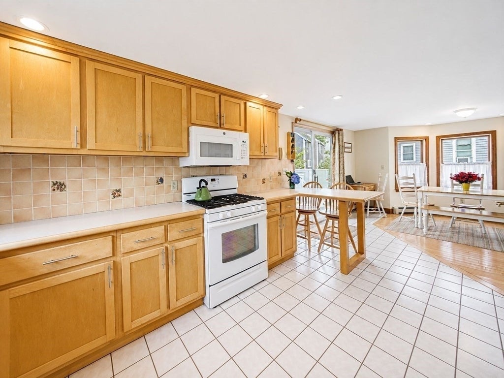 36 Hampton Circle, Hull, MA, 36 Hampton Circle, Hull, MA Photo #5