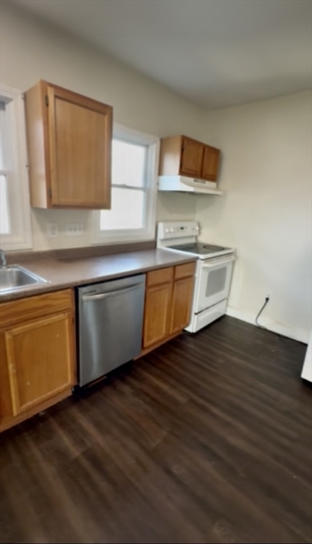15 Oakes Ave 2