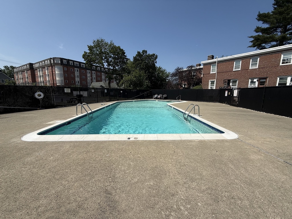 32 Newman Rd 1