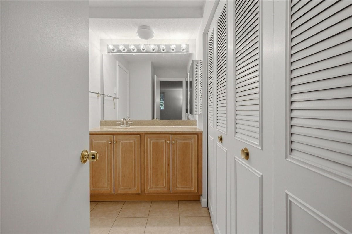 1208 Greendale Ave #211, Needham, MA Photo #29