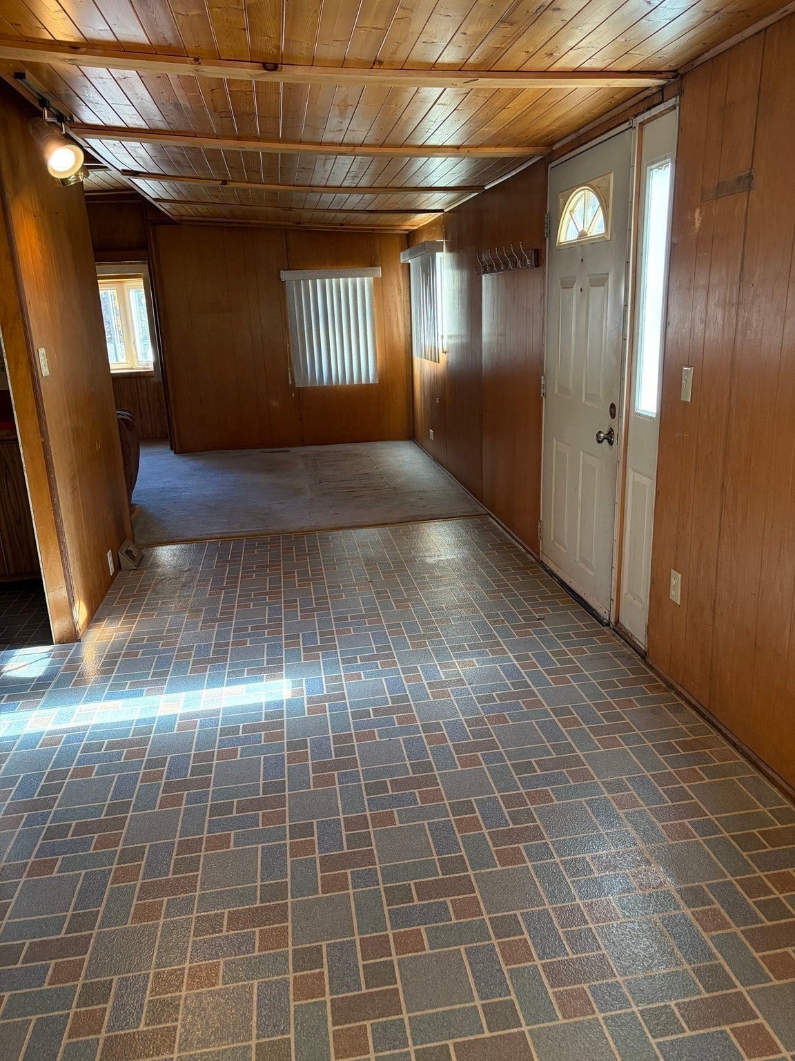 48 Phelps St, Fitchburg, MA, 48 Phelps St, Fitchburg, MA Photo #7