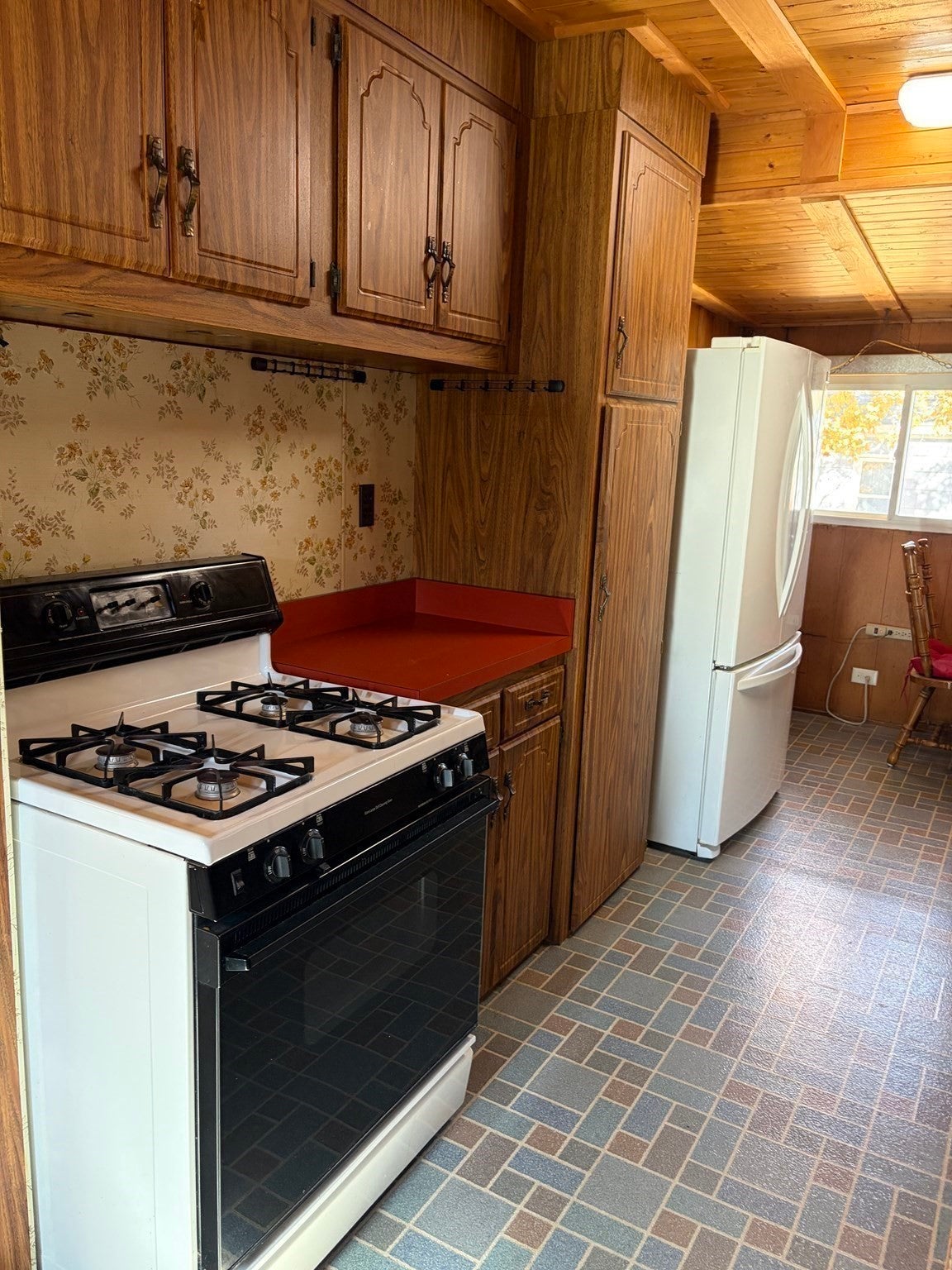 48 Phelps St, Fitchburg, MA, 48 Phelps St, Fitchburg, MA Photo #4
