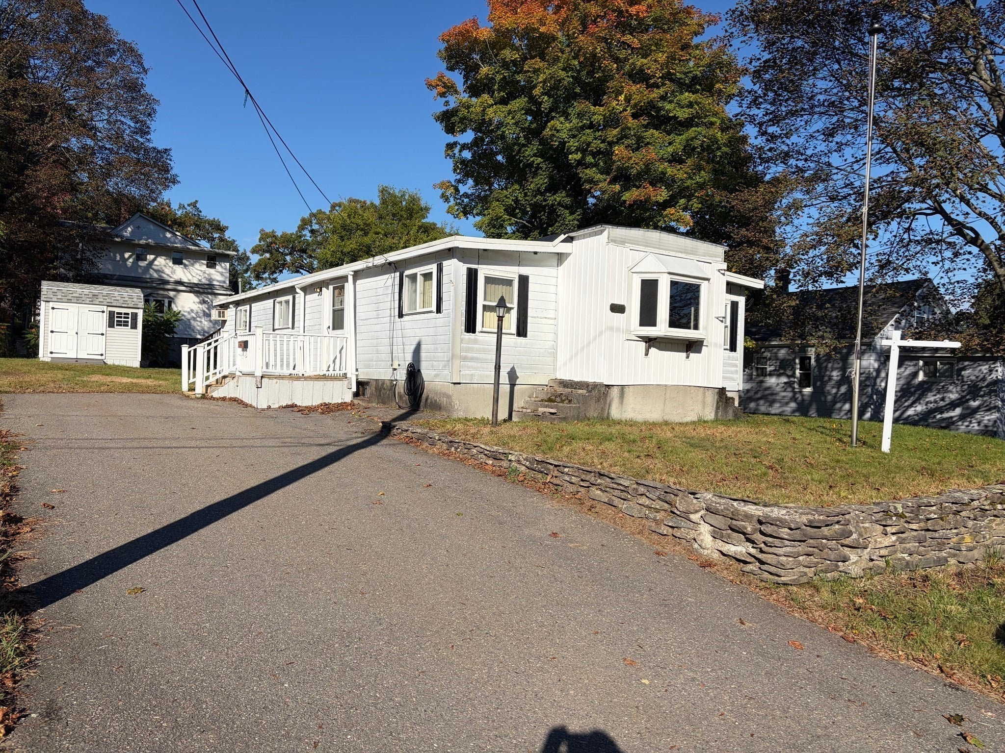 Photo of 48 Phelps St, Fitchburg, MA