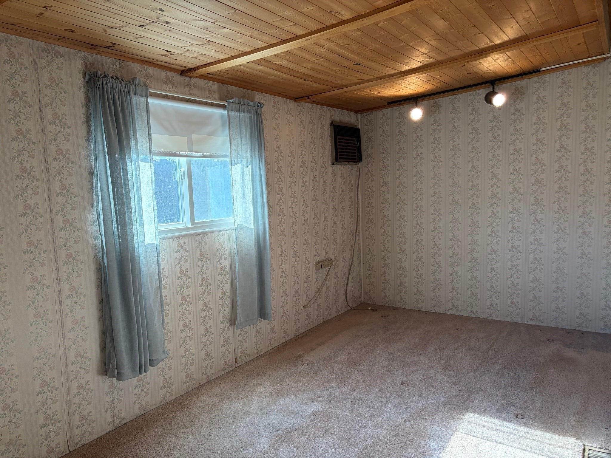 48 Phelps St, Fitchburg, MA, 48 Phelps St, Fitchburg, MA Photo #11