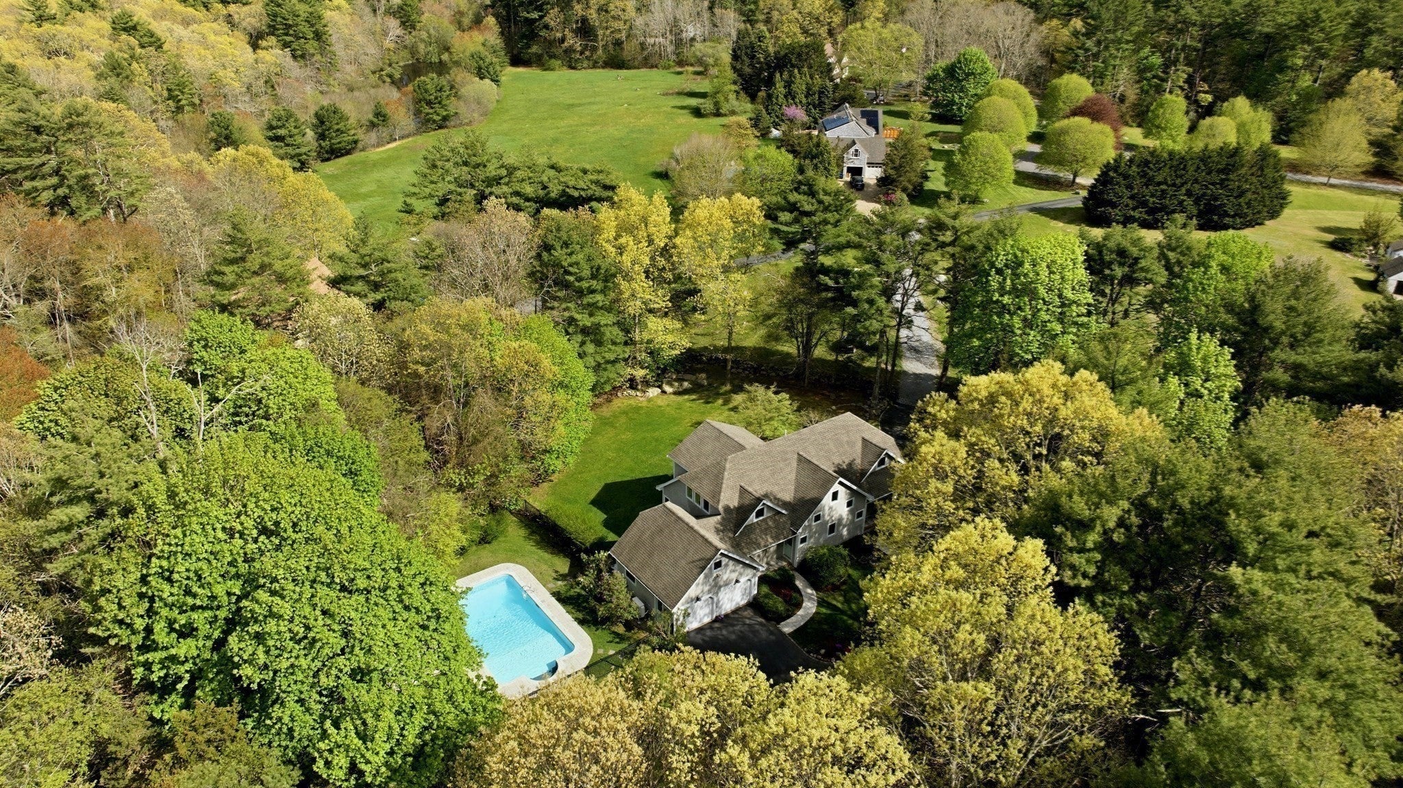 7 Shadow Farm Ln, Rochester MA 02770