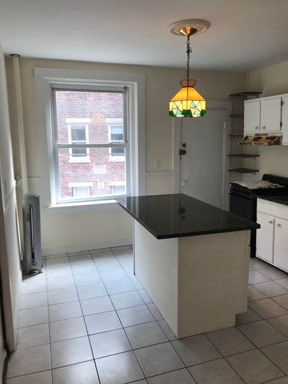 378 Riverway 3