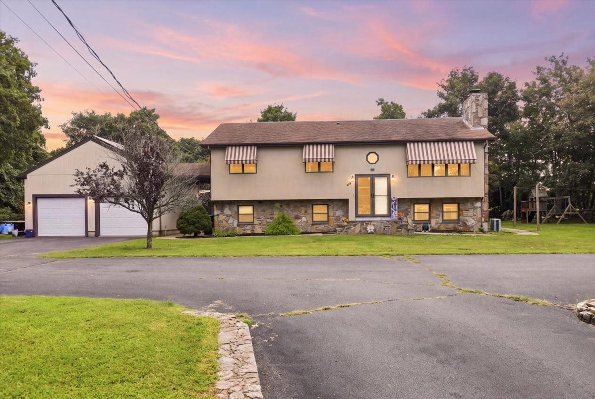 49 Bakerville Rd