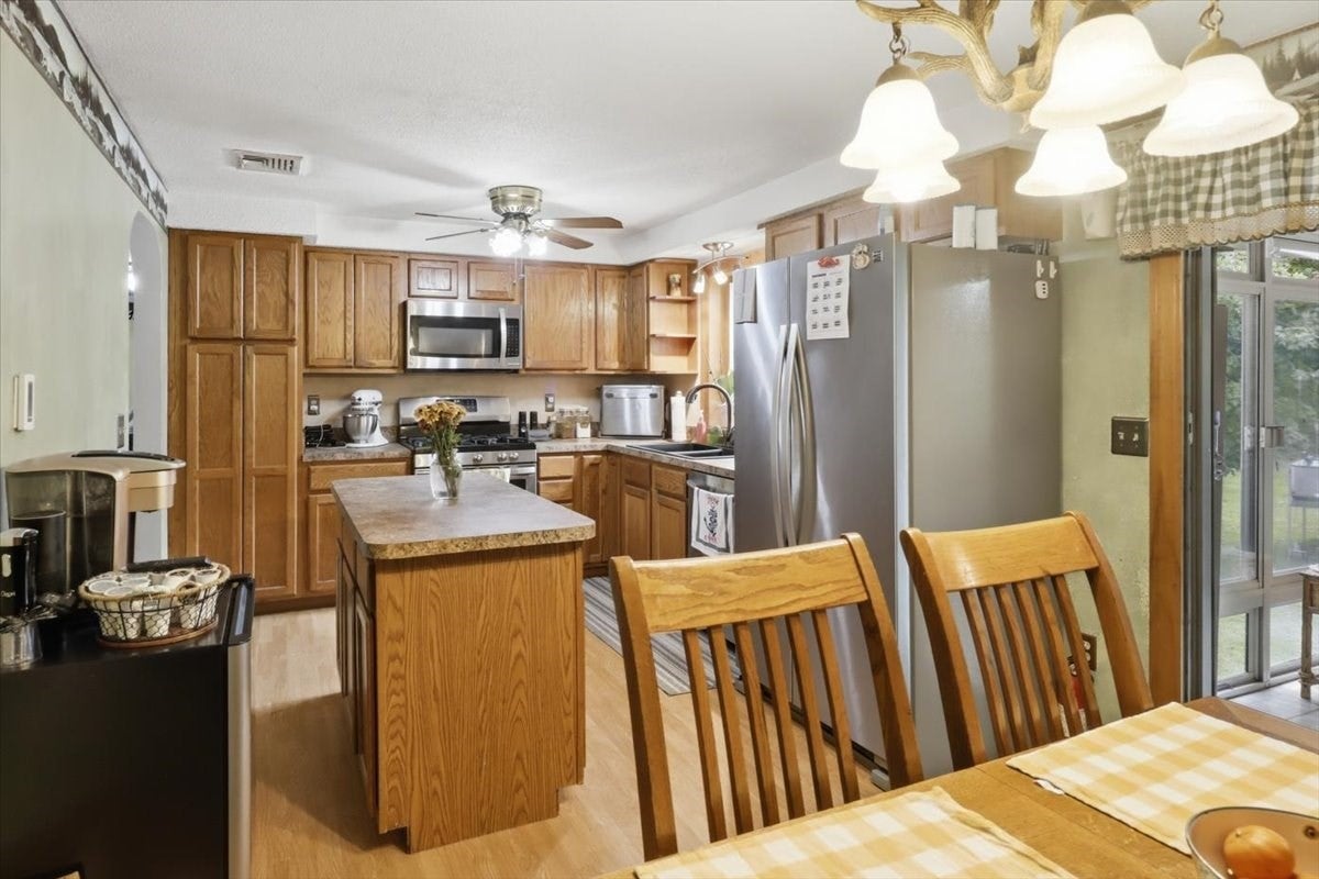 49 Bakerville Rd, Dartmouth, MA, 49 Bakerville Rd, Dartmouth, MA Photo #8