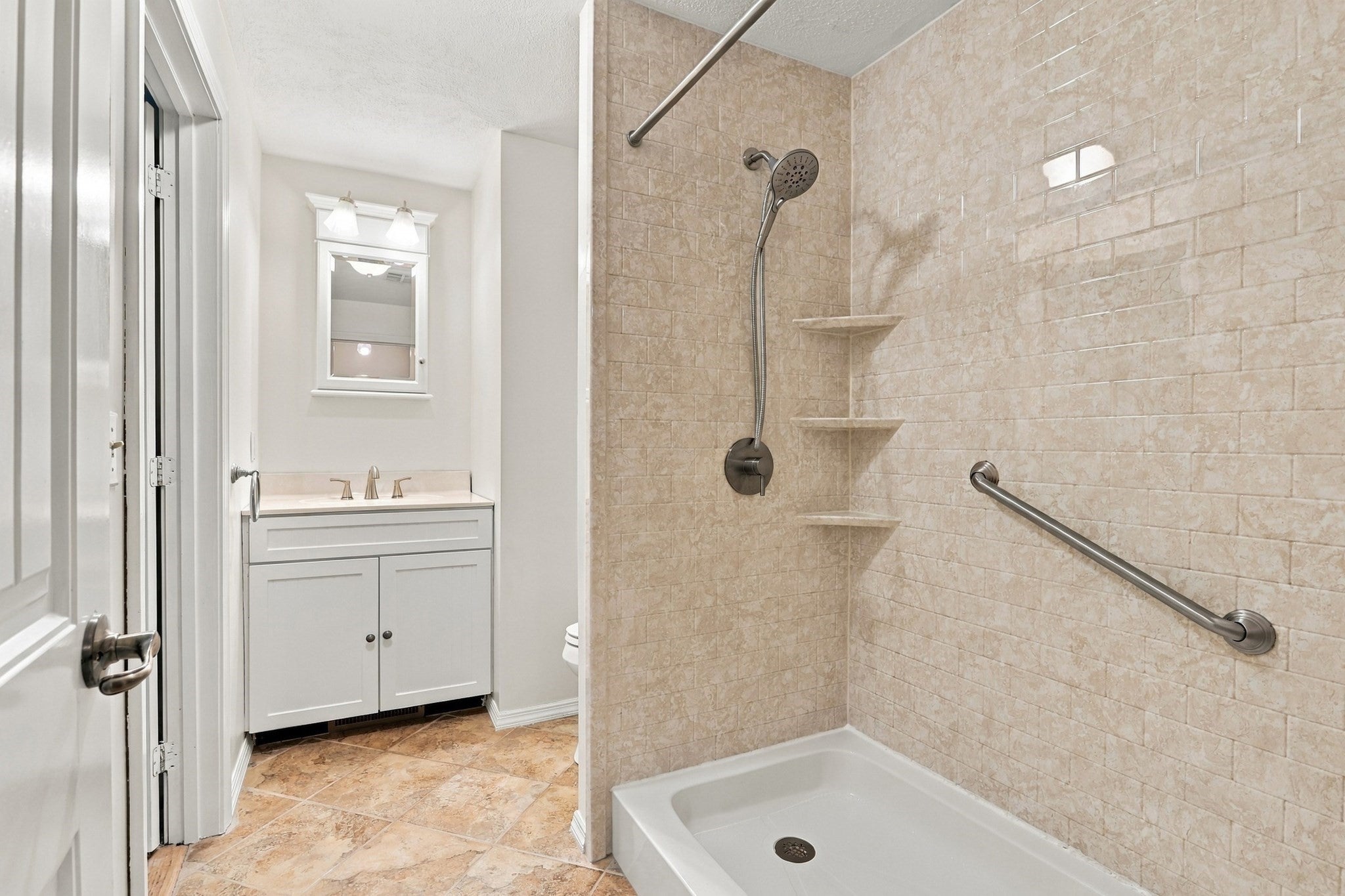 32 Frederick St #6, Dracut, MA, 32 Frederick St #6, Dracut, MA Photo #24